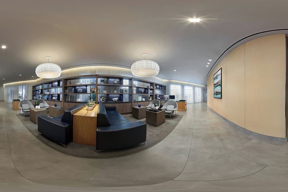 Lobby-lounge