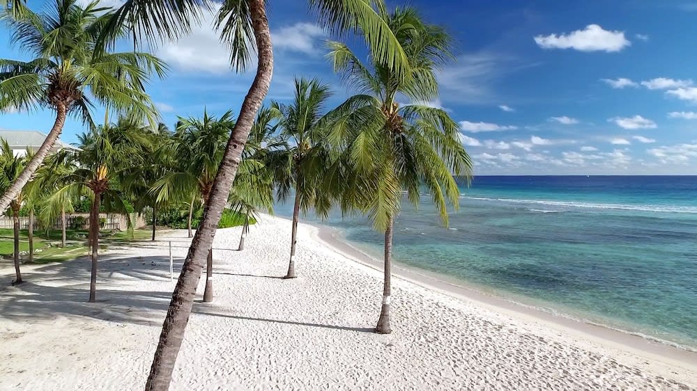 Utsikt mot strand/hav