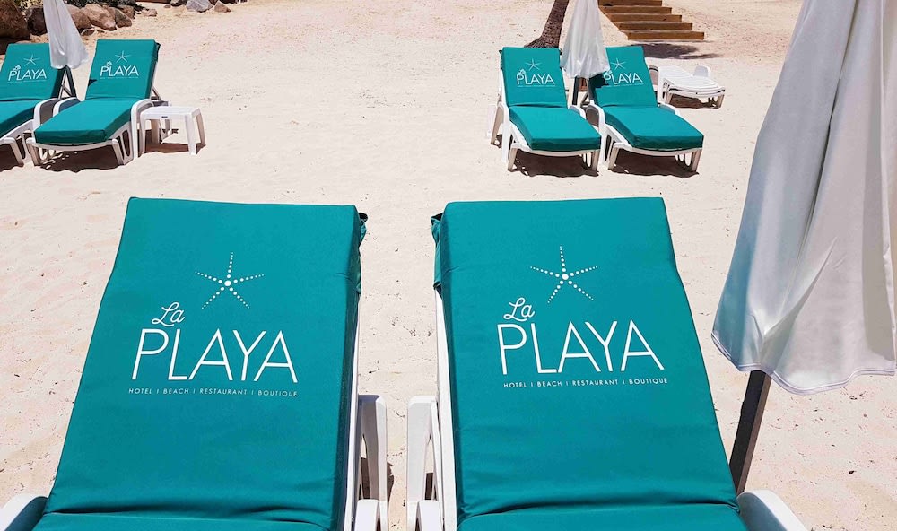 Utsikt mot strand/hav
