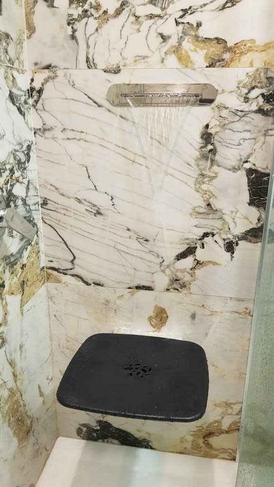 Dusj på badet