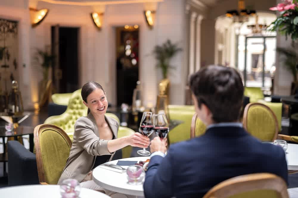 Lobby-lounge