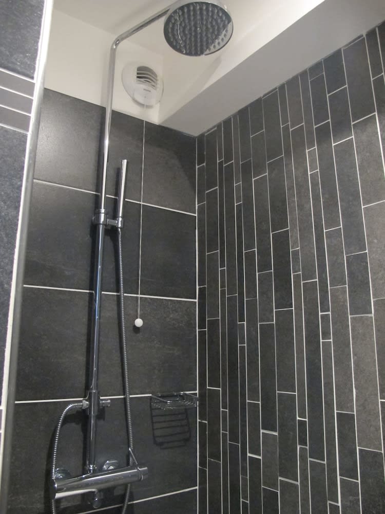 Dusj på badet