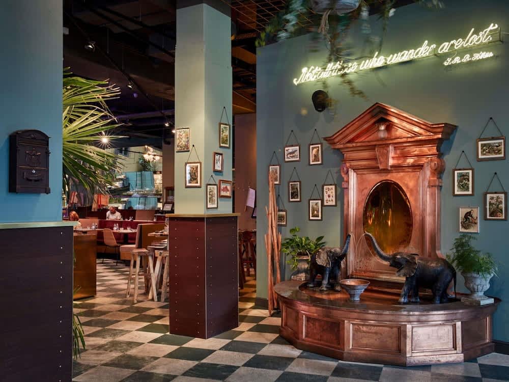 Restaurant