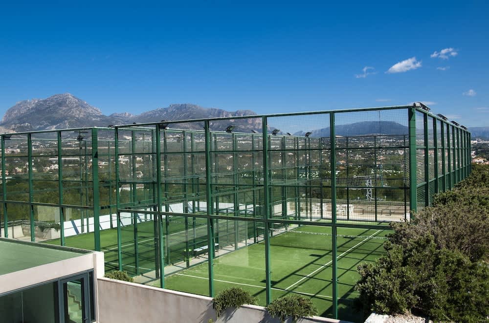 Tennisbane