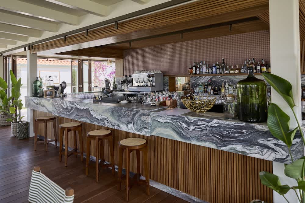 Bar ved bassenget