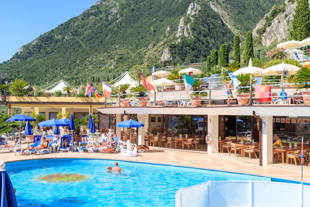 Bar ved bassenget