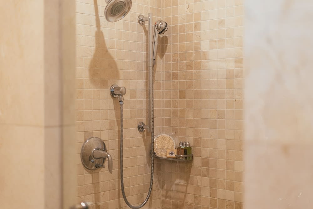 Dusj på badet