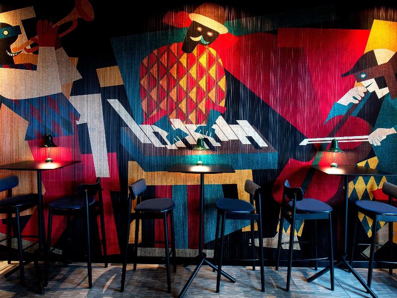 Bar