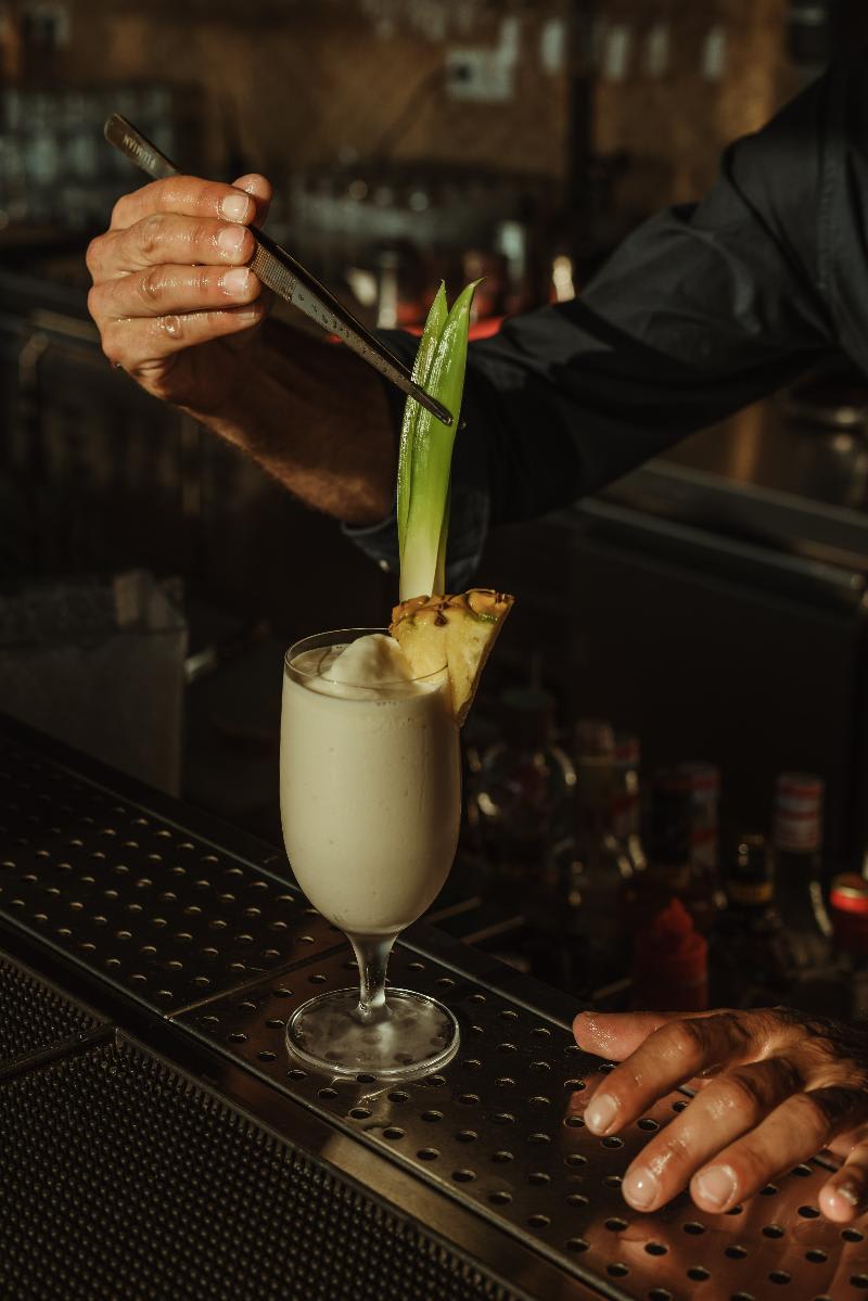 Bar