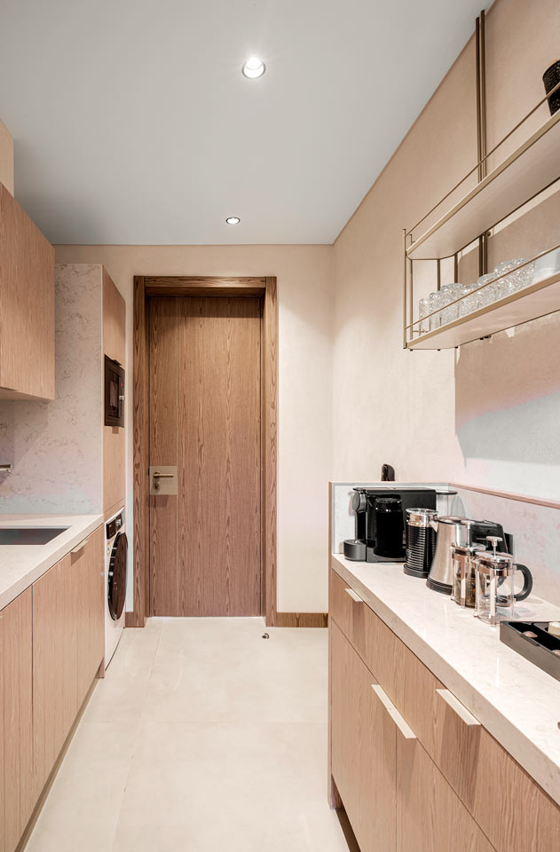 2-, 3- og 4-romsleilighet i villa med privat basseng