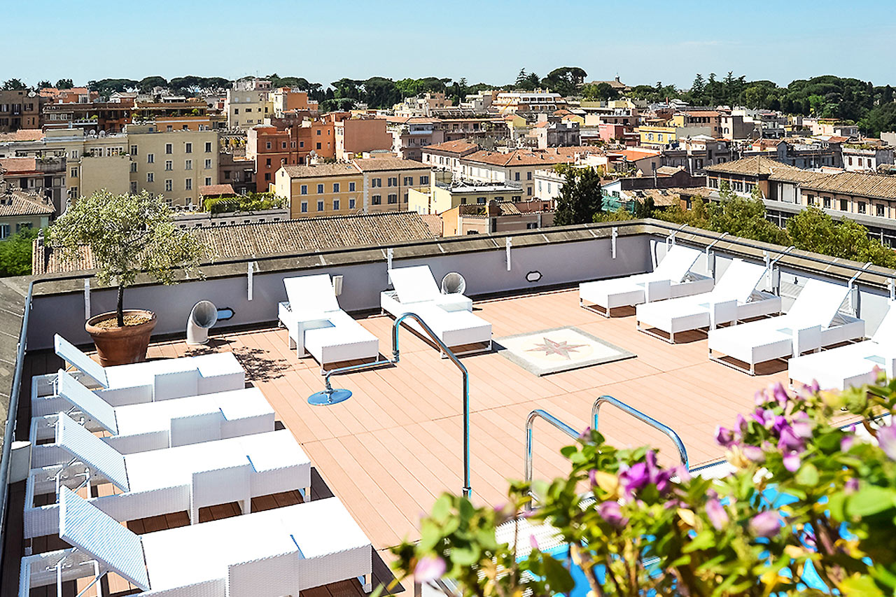 Takterrasse med basseng