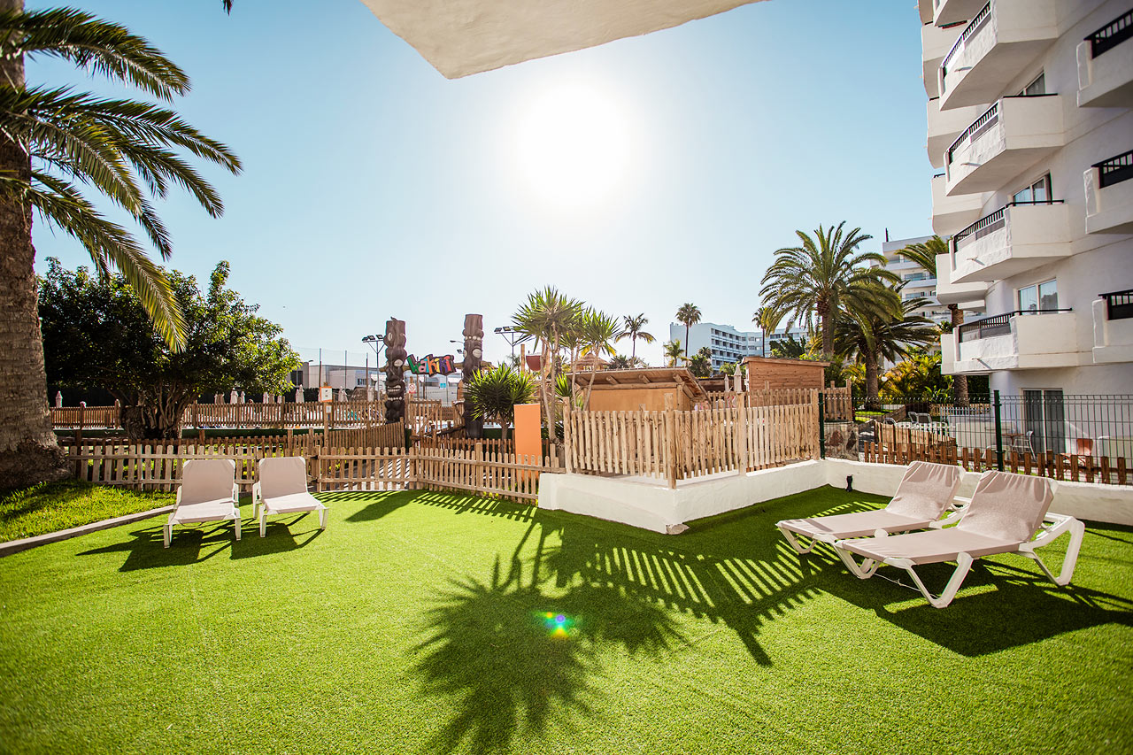 Dublettrom med terrasse