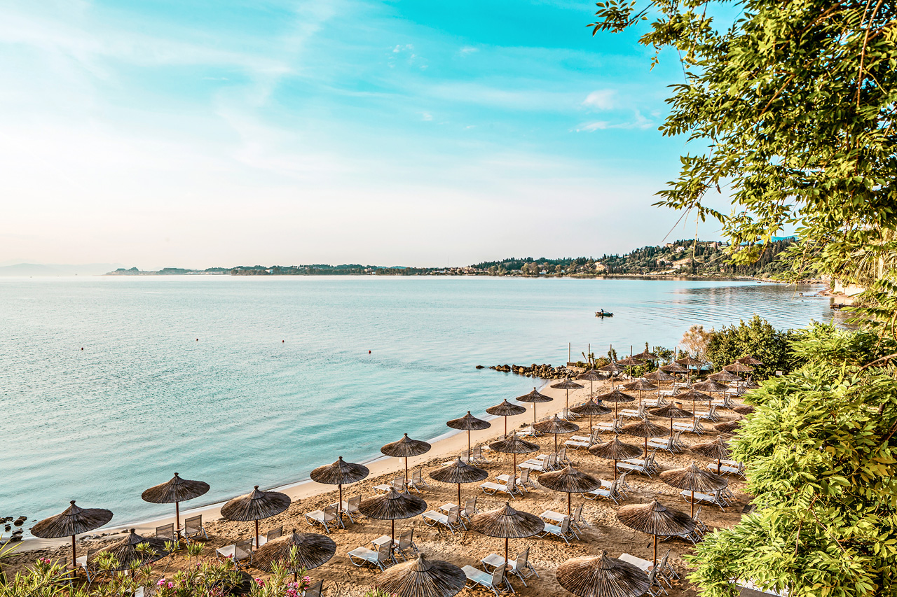 Stranden nedenfor Kontokali Bay Resort & Spa