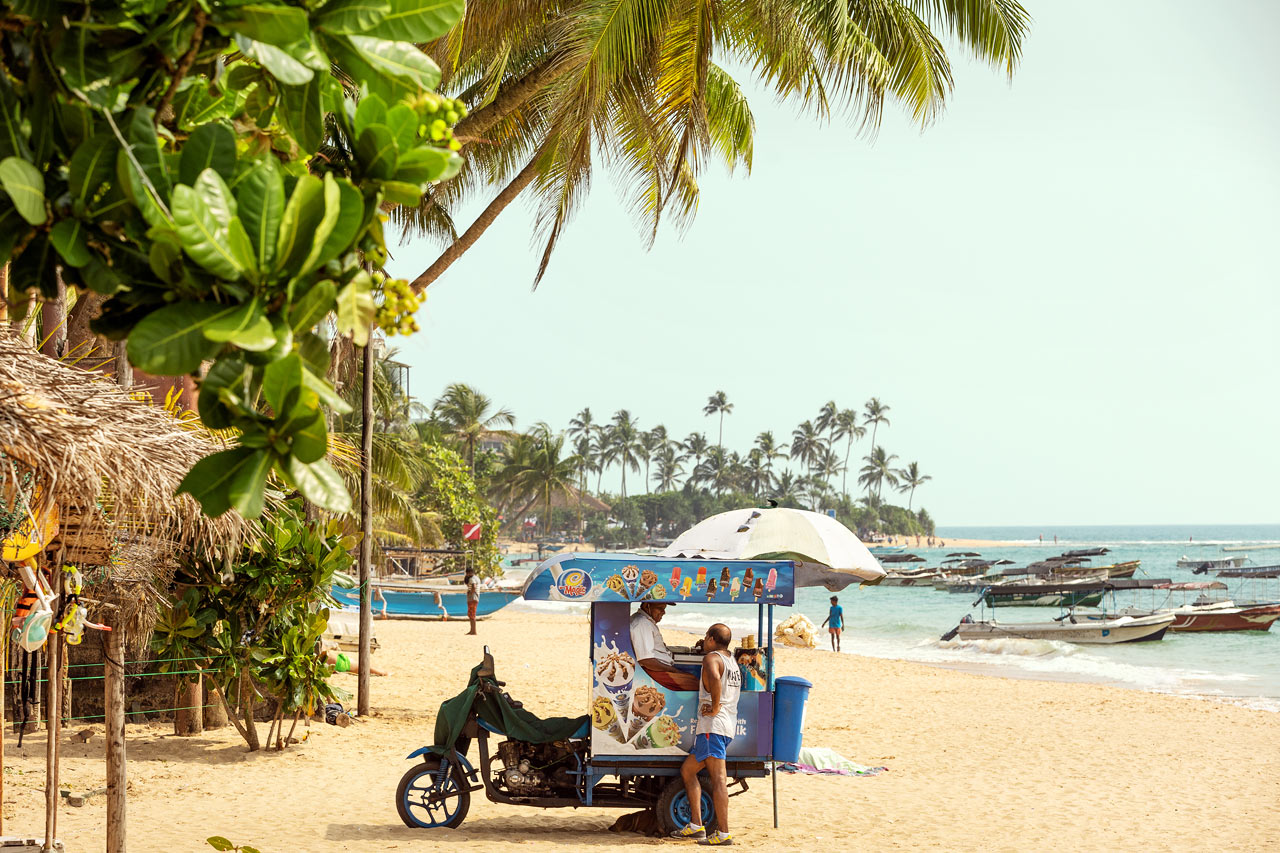 Hikkaduwa Coral Beach, nordsiden av stranden