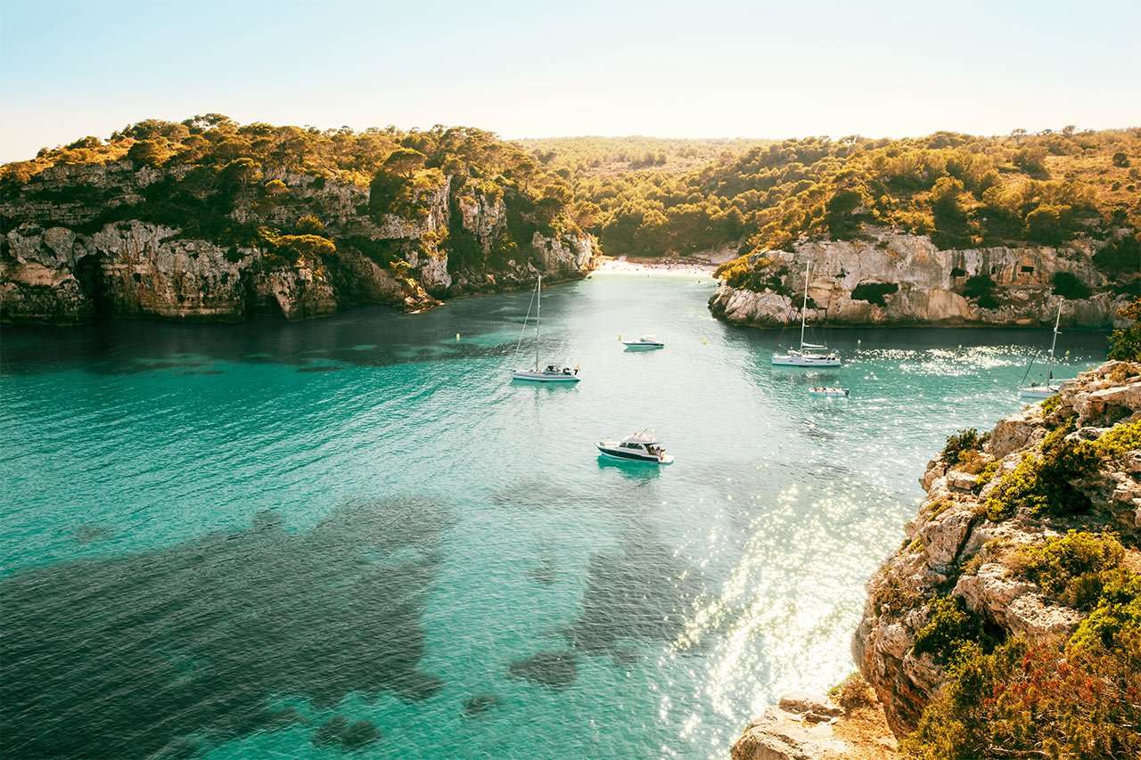 Cala Macarella i nærheten av Cala'n Bosch